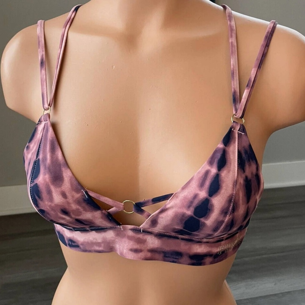 VICTORIA SECRET bonded medium strappy lined bralette
